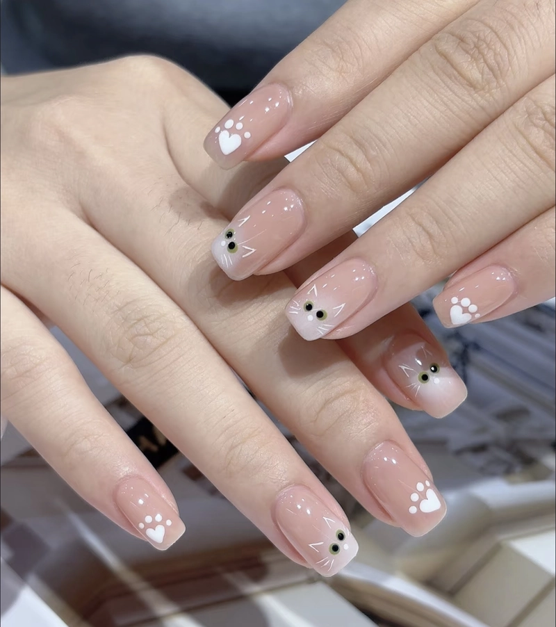 mẫu nail ngắn dễ thương