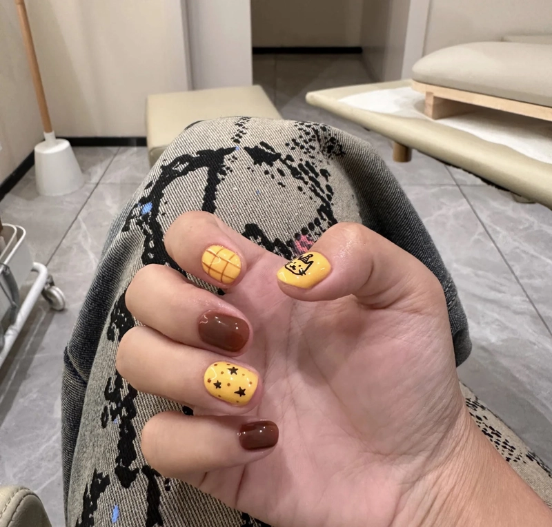 mẫu nail ngắn hàn quốc đẹp nhất