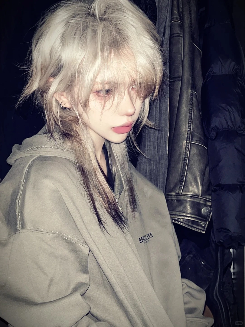 mẫu tóc mullet nữ ngắn