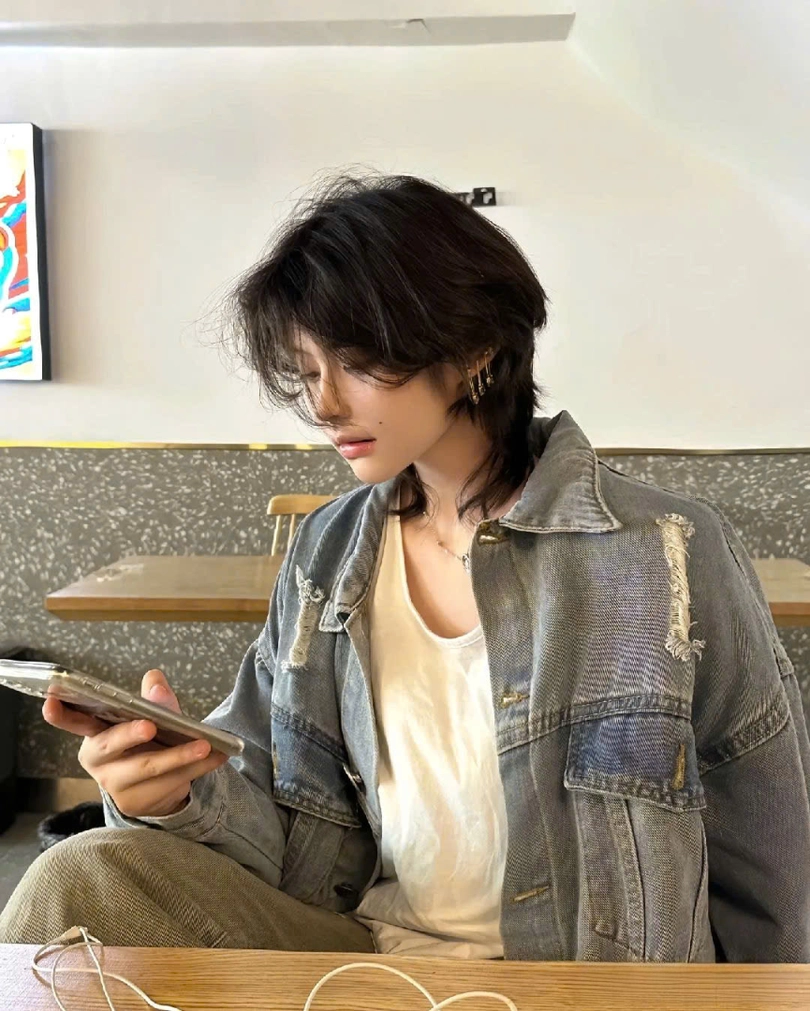 mẫu tóc mullet nữ