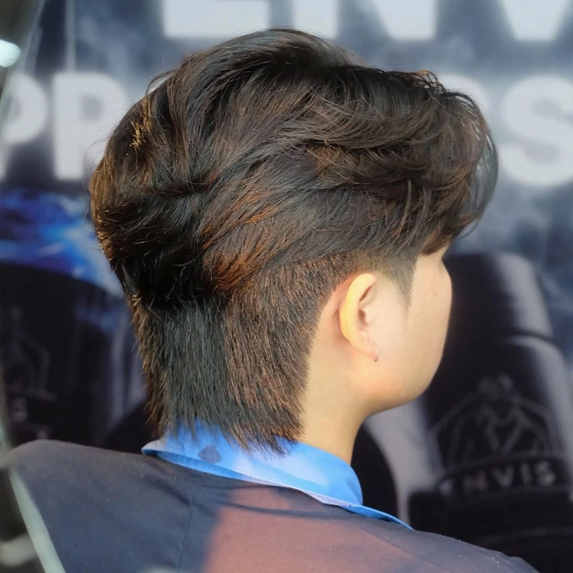 mullet side part ngắn