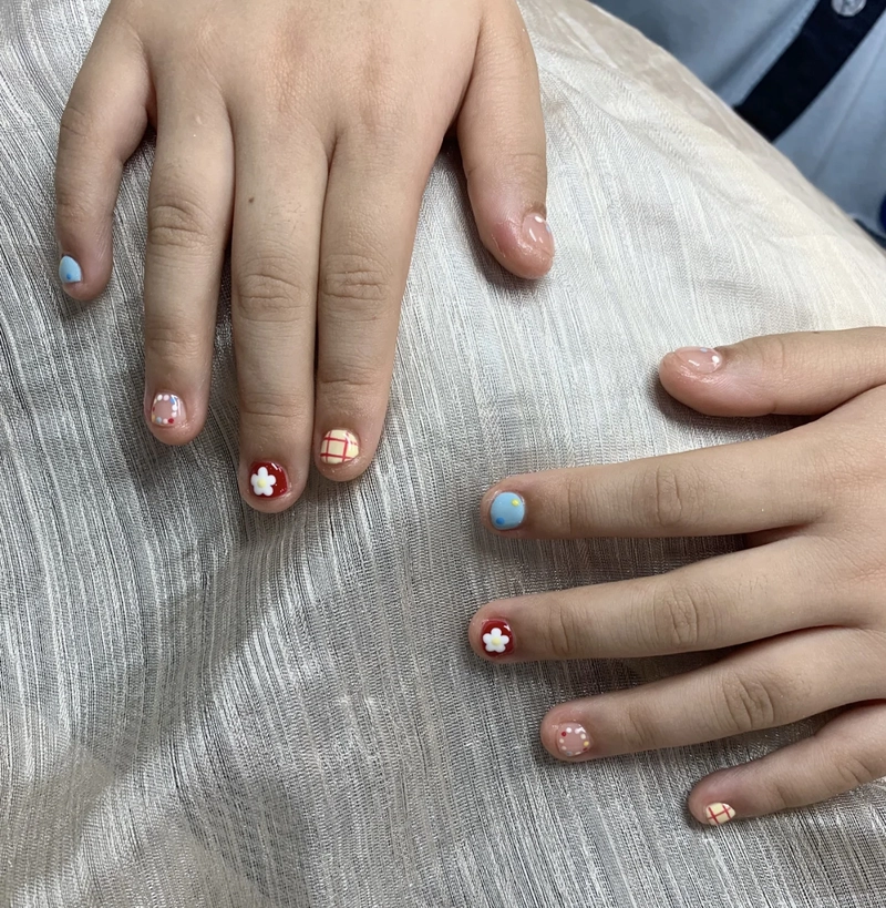 nail cho trẻ em