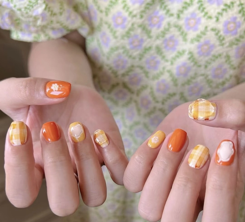 nail màu cam sữa