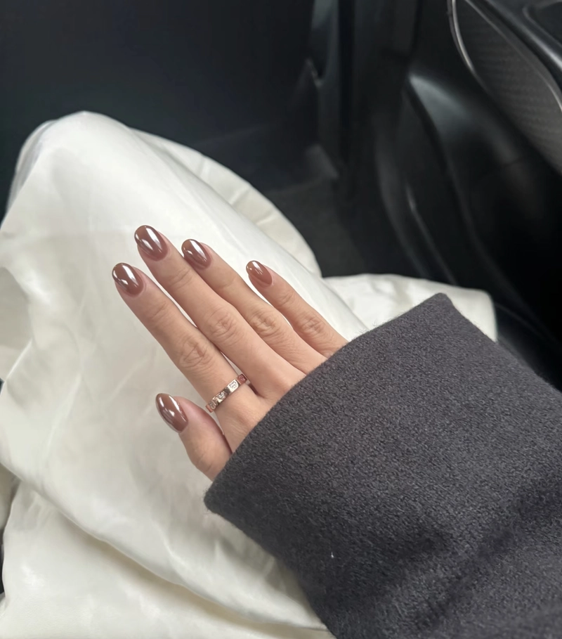 nail màu nâu