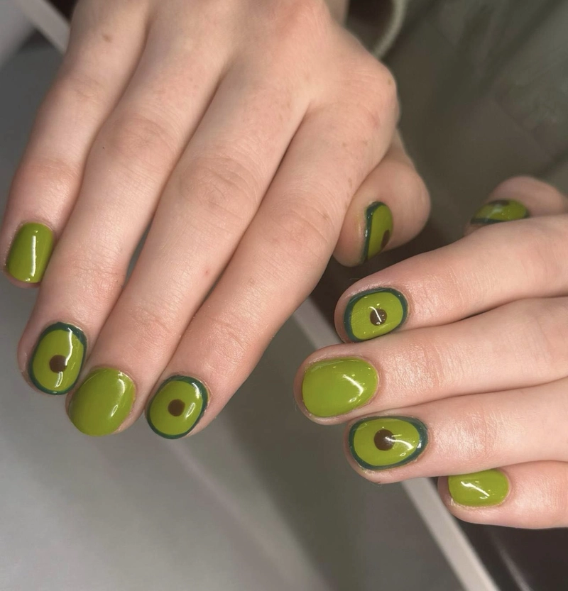 nail màu xanh bơ đậm