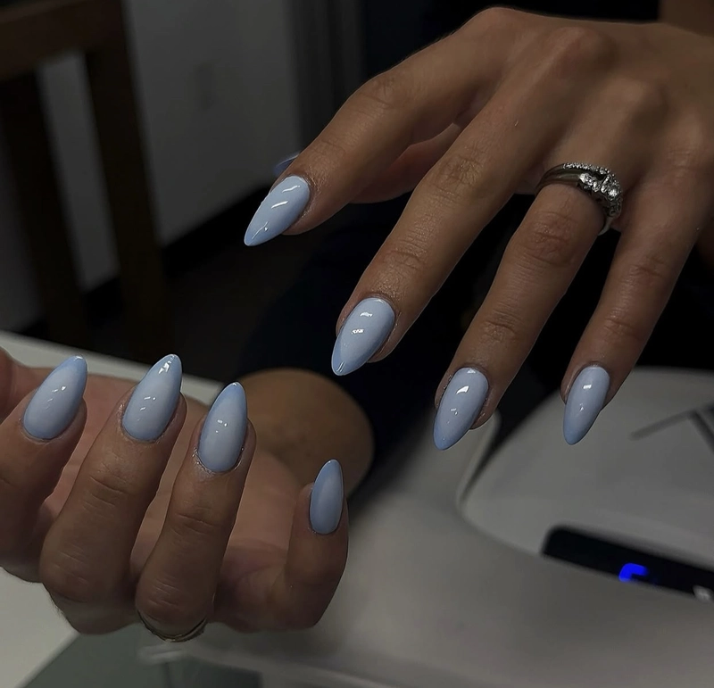 nail màu xanh dương móng nhọn