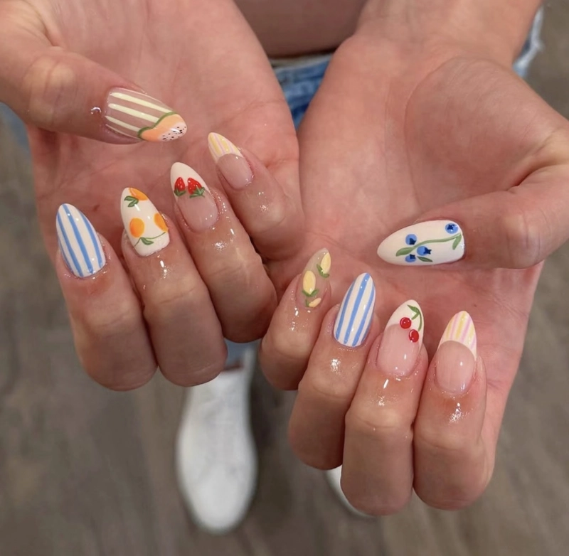 nail mùa hè 2025