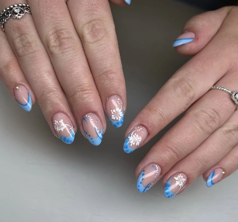 nail xanh dương nhạt móng nhọn