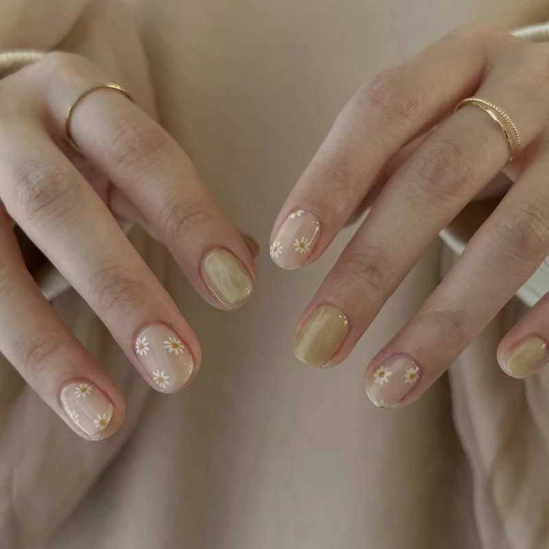những mẫu nail cho học sinh