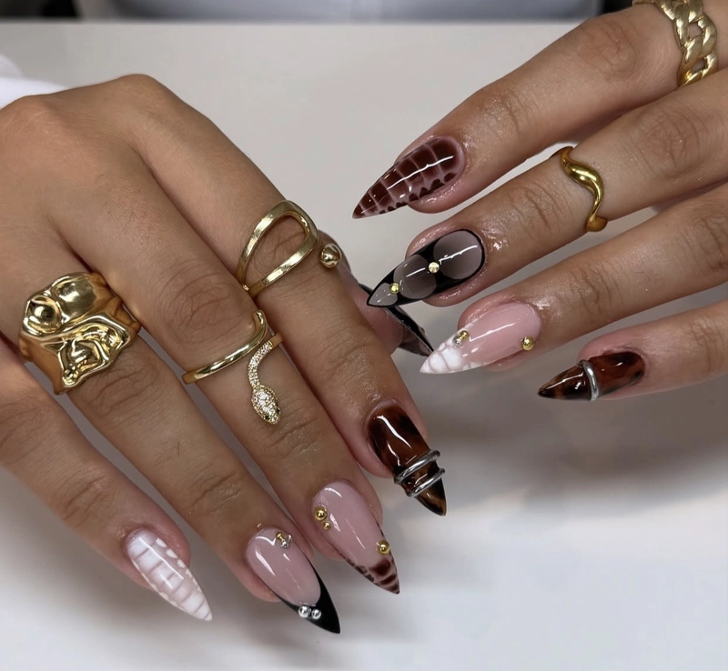 những mẫu nail dành cho da ngăm móng nhọn