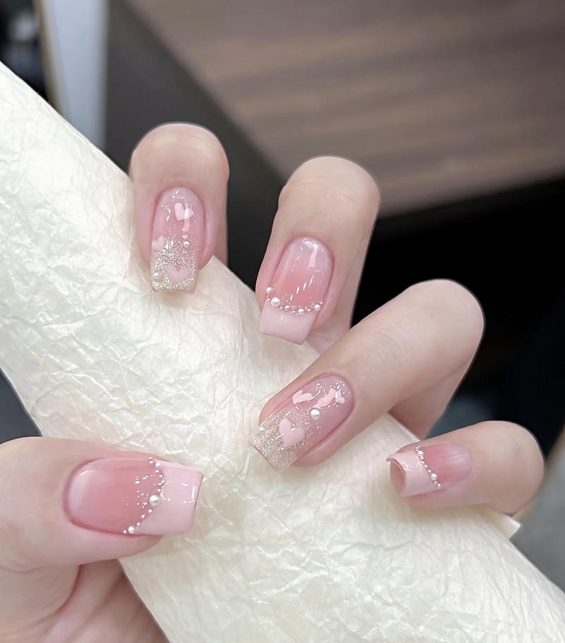 những mẫu nail màu hồng pastel