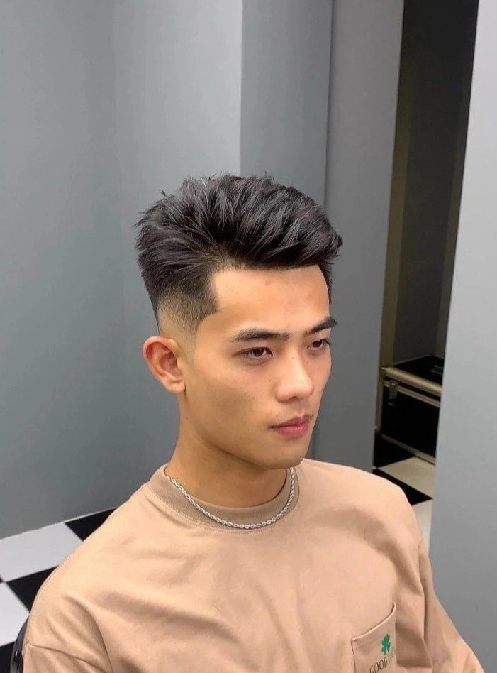 side part vuốt ngược trán cao