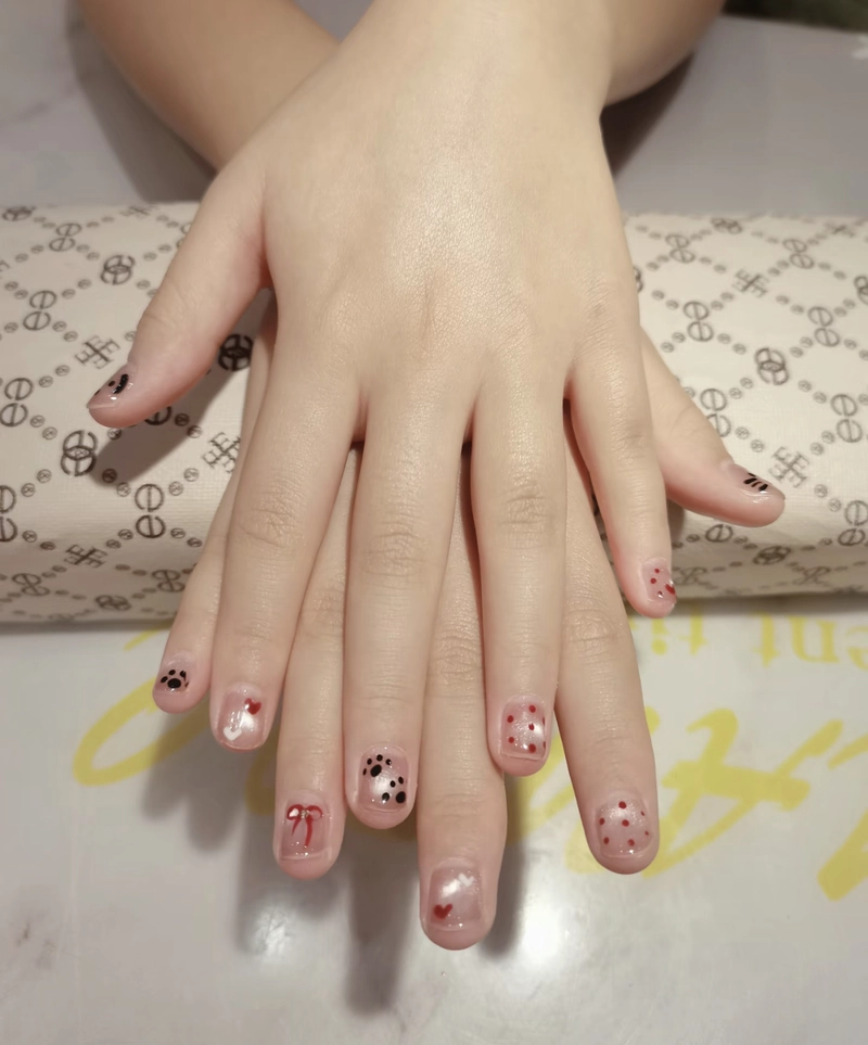 sơn móng tay cho bé gái đơn giản