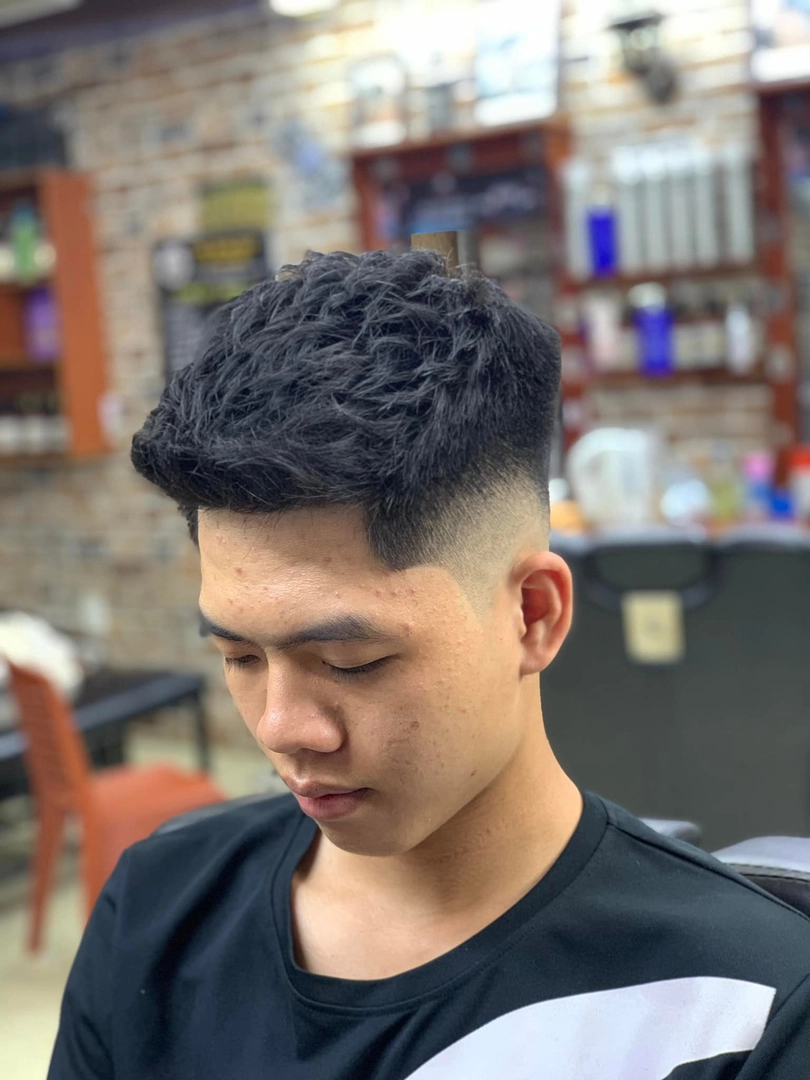 tóc mohican vuốt gôm