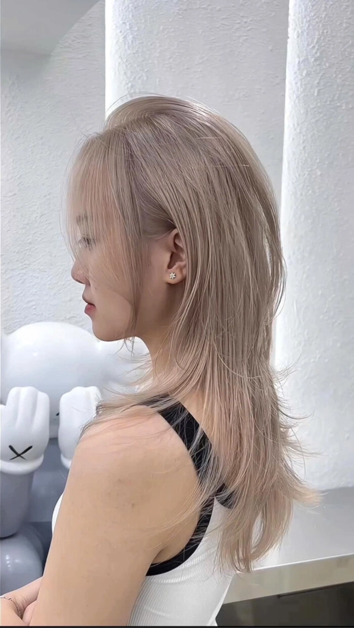 tóc mullet nữ có mái