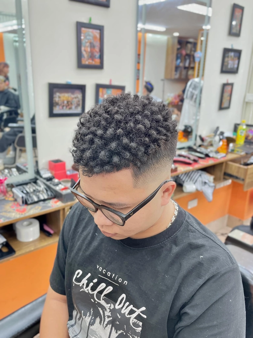 tóc premlock fade trắng cho mặt tròn
