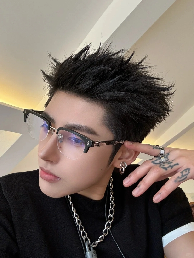 tóc spiky cá tính