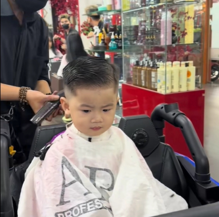 tóc undercut cho bé trai 3 tuổi