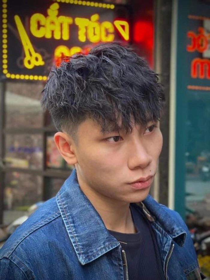 tóc xoăn con sâu nam