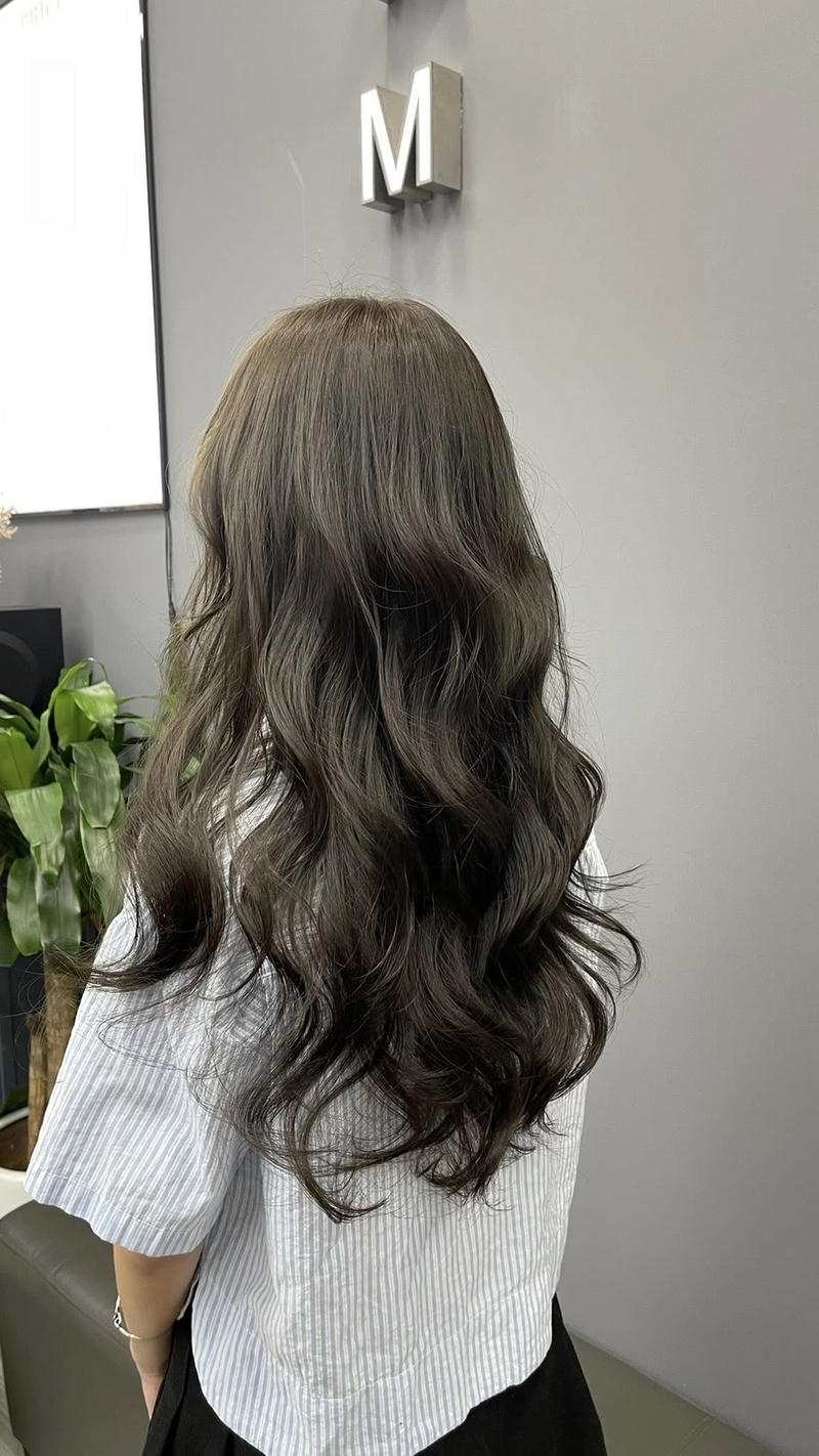 tóc xoăn sóng lơi ngang lưng