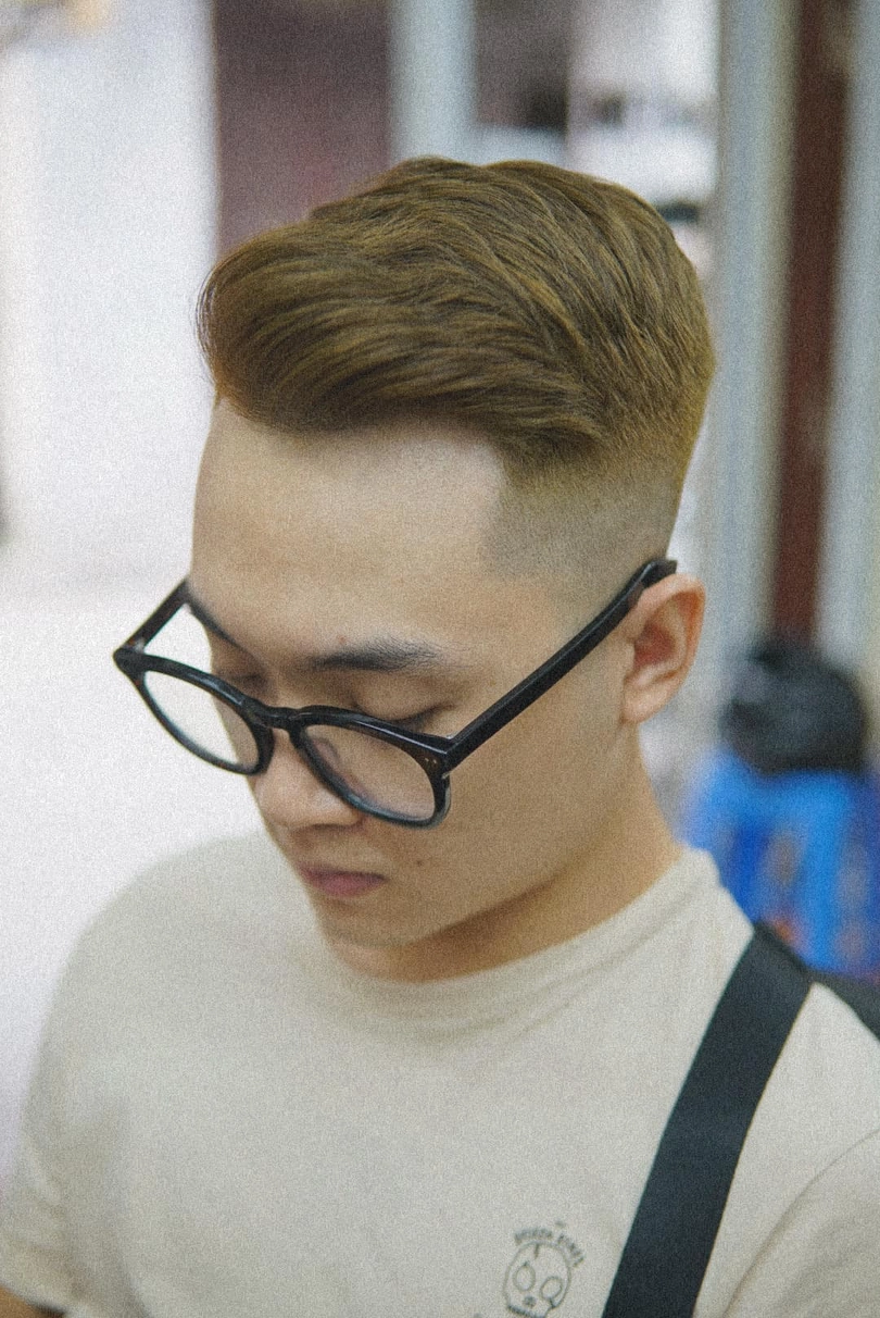 undercut ngắn trán cao