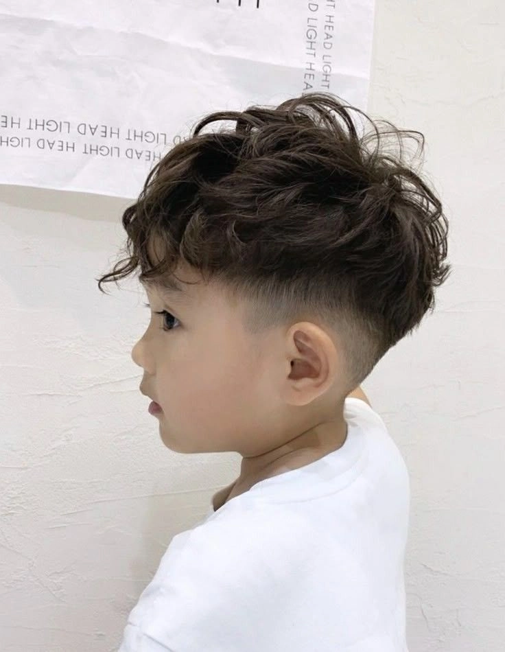 uốn tóc bé trai