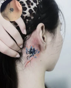 xăm hình sau tai độc lạ