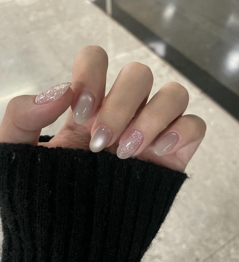 Nail mắt mèo đơn giản cuốn hút
