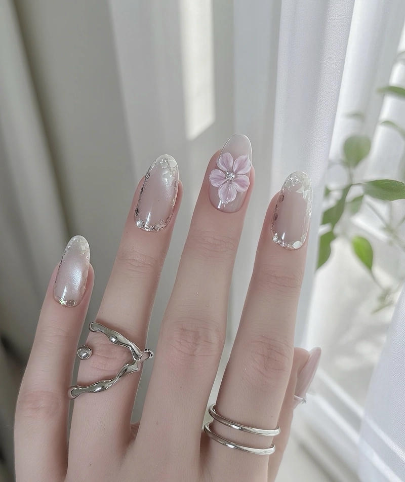 mẫu nail móng nhọn tròn ngắn