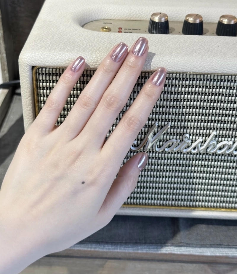 nail tay tráng gương màu hồng