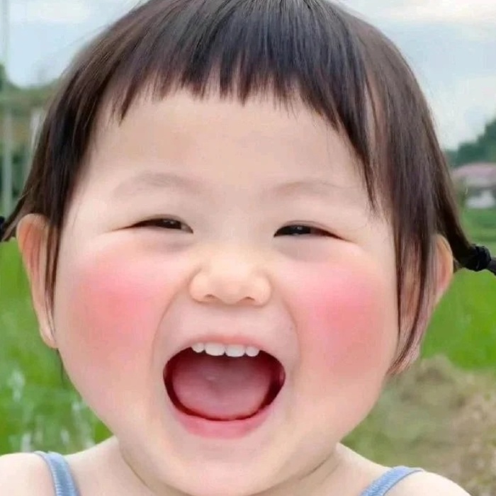 Biểu cảm ngộ nghĩnh trong sticker mặt cười