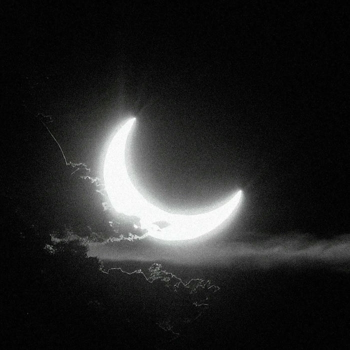 hình avatar đen trắng cảm xúc