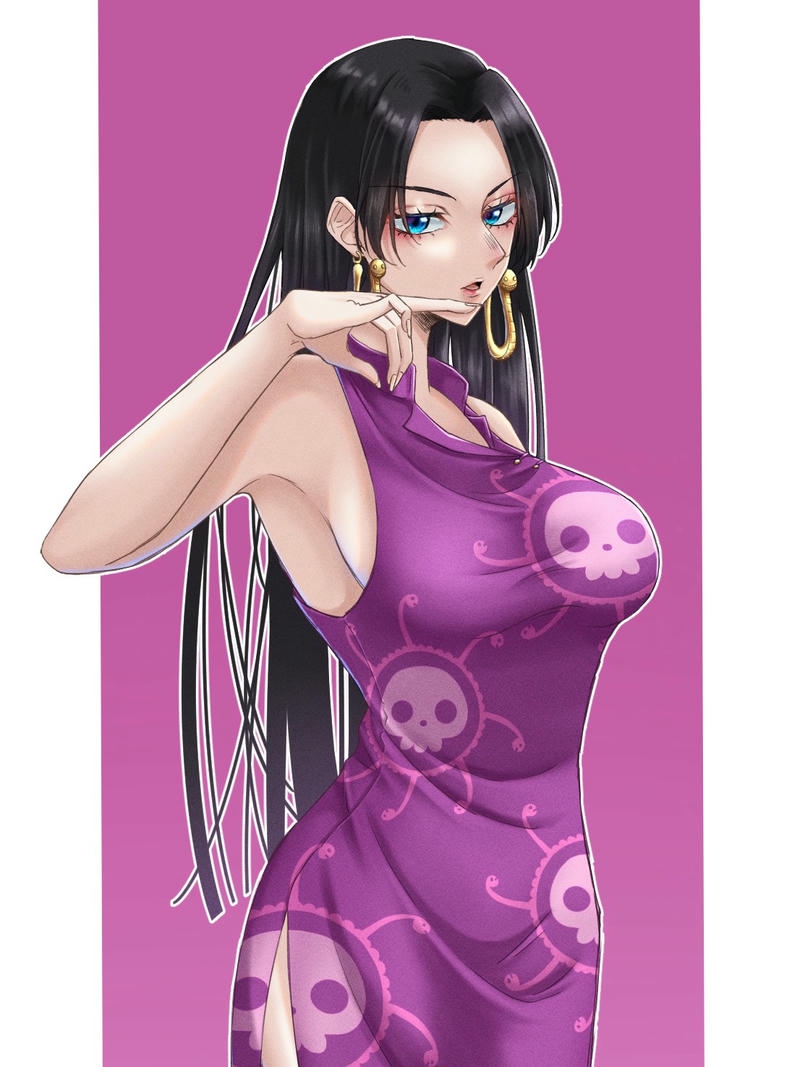 Ảnh Boa Hancock mặc sườn xám tím chỉ tay kiêu ngạo