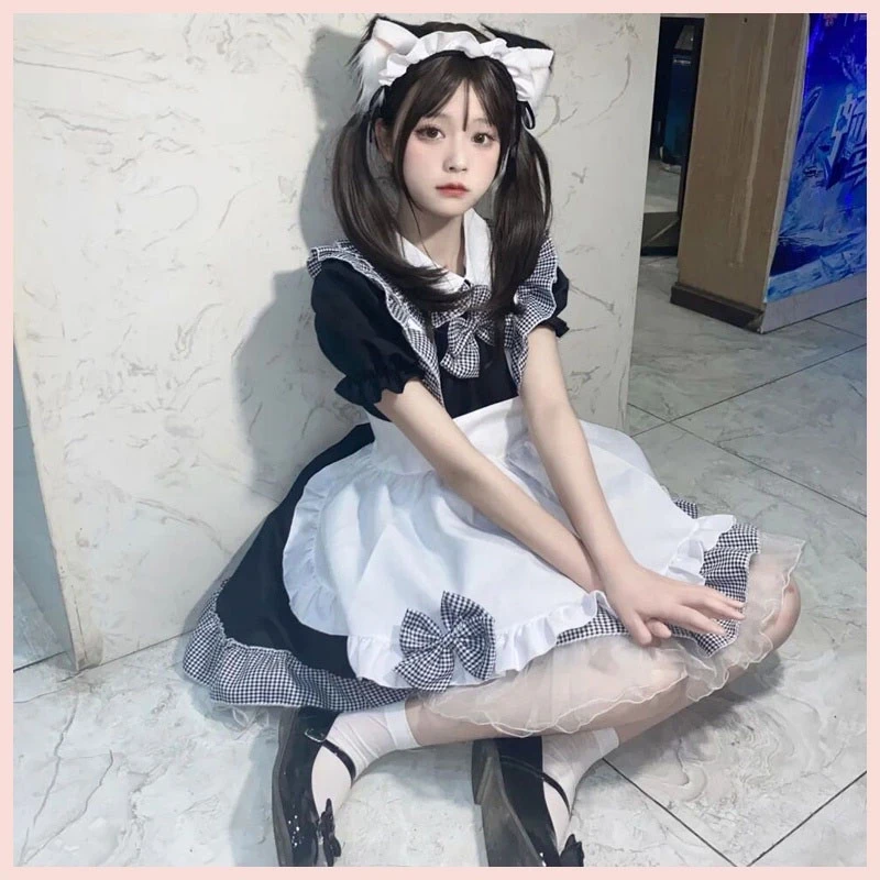 Ảnh hầu gái cosplay ngọt ngào thanh tú