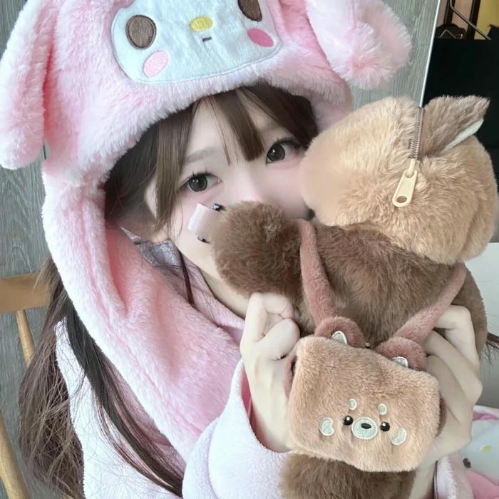 Avatar nữ giấu mặt đội mũ tai thỏ hồng cute
