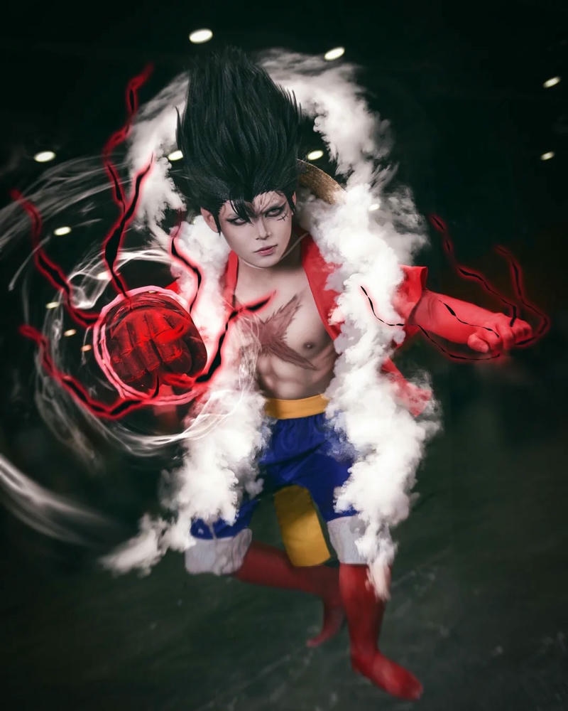 Cosplay yamato cầm chùy chiến đấu hiệu ứng sấm sét đen