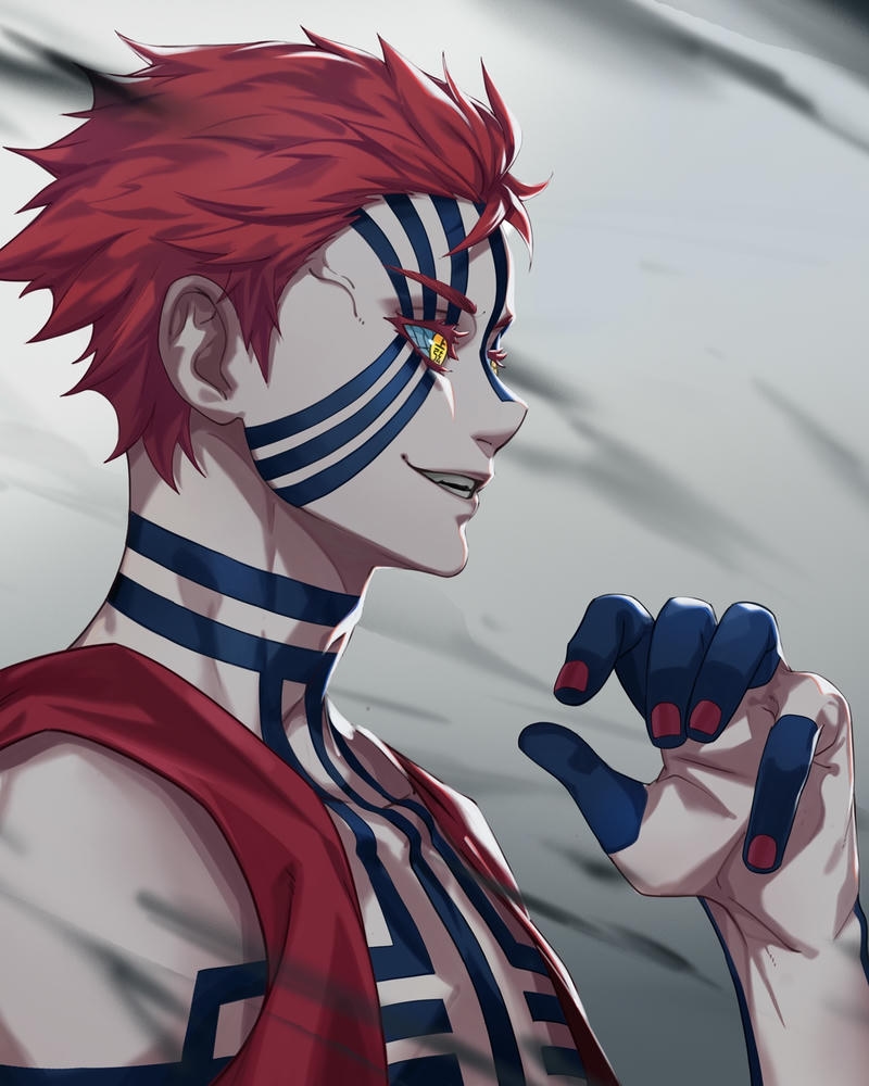 Góc nghiêng Akaza cười nhẹ nhàng trên nền trắng tinh