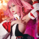 Hình cosplay Yae Miko duyên dáng rạng ngời