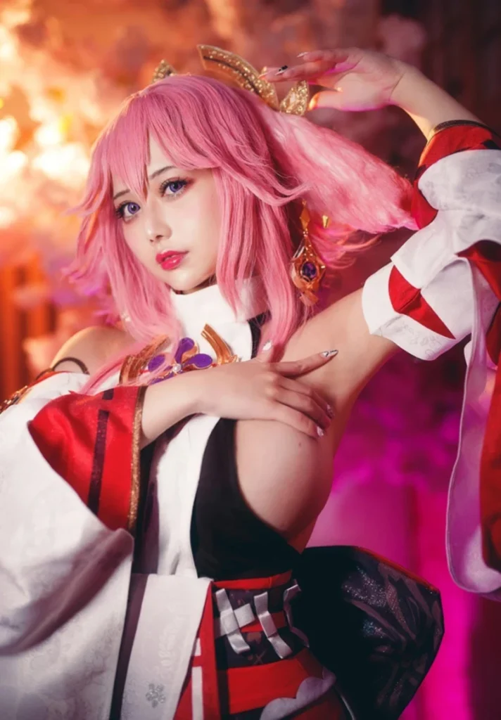Hình cosplay Yae Miko duyên dáng rạng ngời