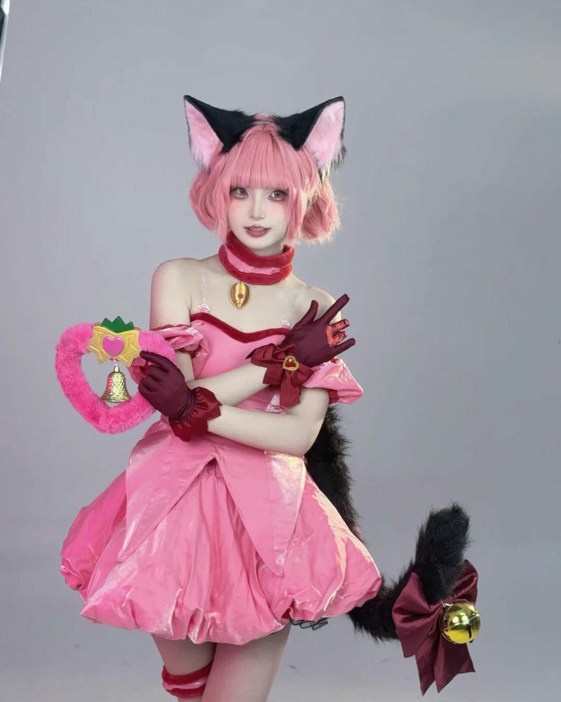 Hóa trang mèo hồng bộ váy xòe dễ thương đẹp