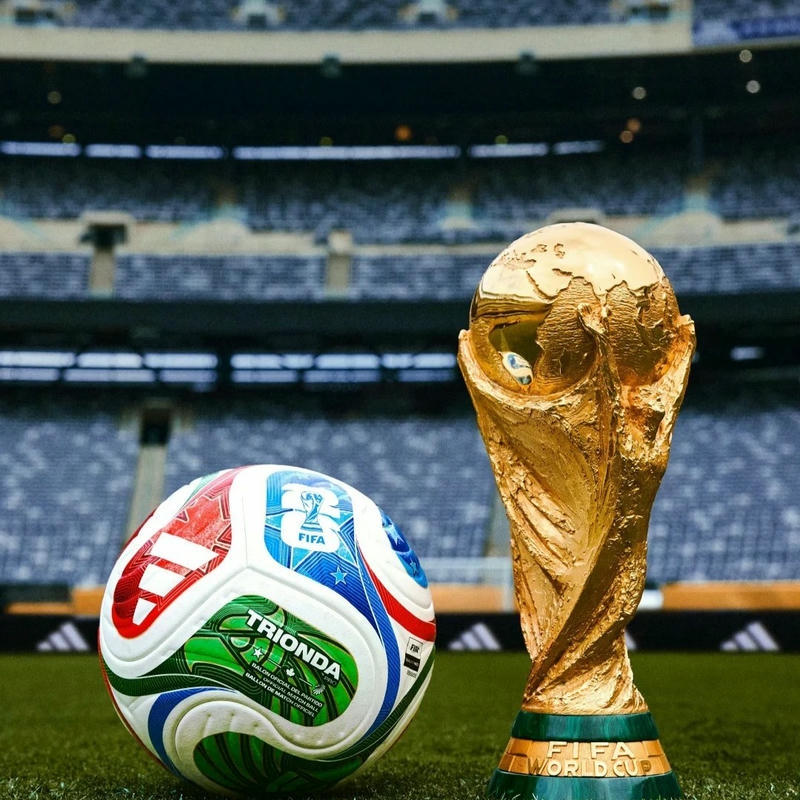 Hình ảnh cúp vàng World Cup avatar bóng đá đẹp