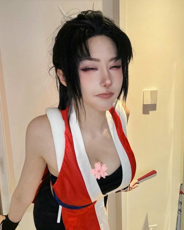 Mai Shiranui costume chụp cận mặt xinh đẹp quyến rũ mê hồn