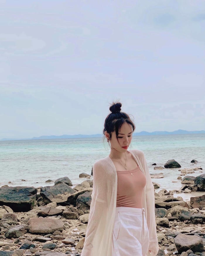 ảnh phương ly bikini sexy phong cách cuốn