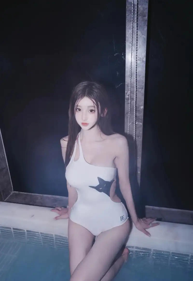 hình gái mặc bikini trong suốt đẹp