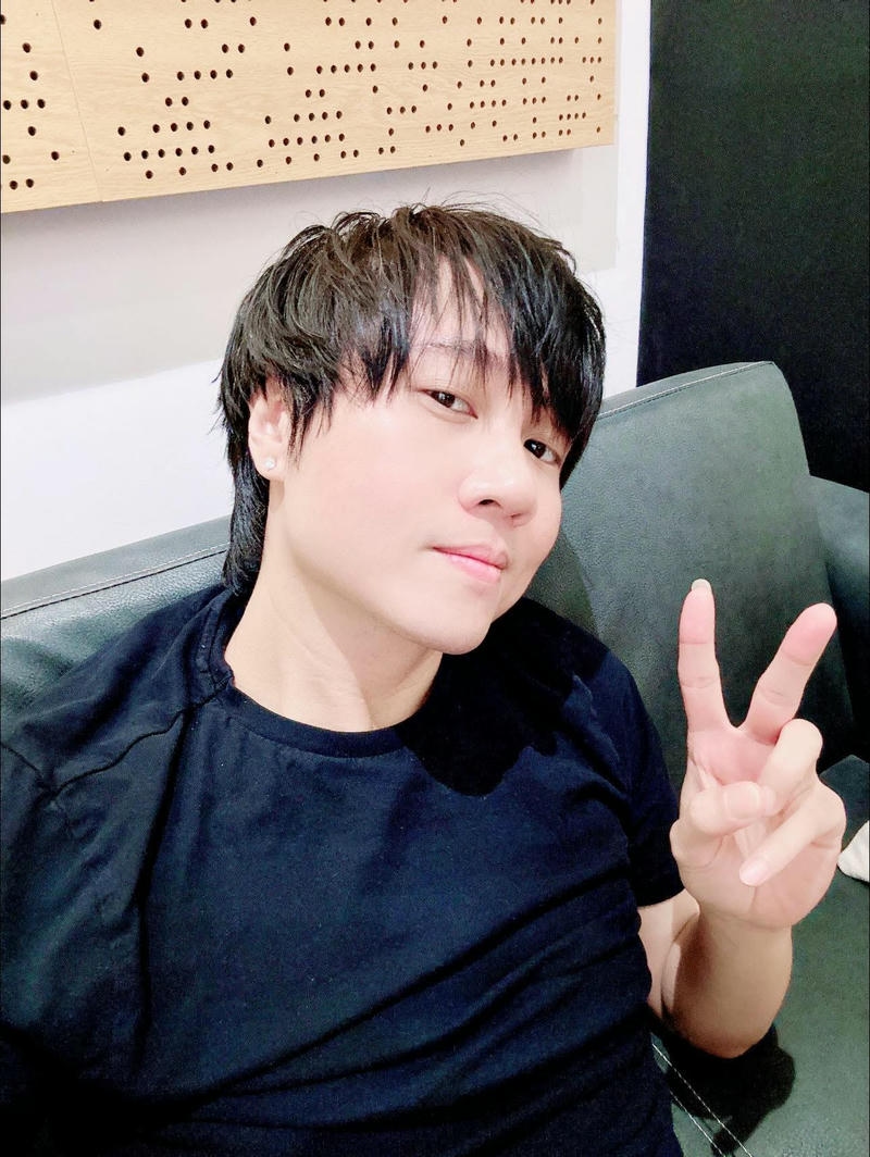 Ảnh nghệ sĩ với phong thái tự tin Vương Anh Tú