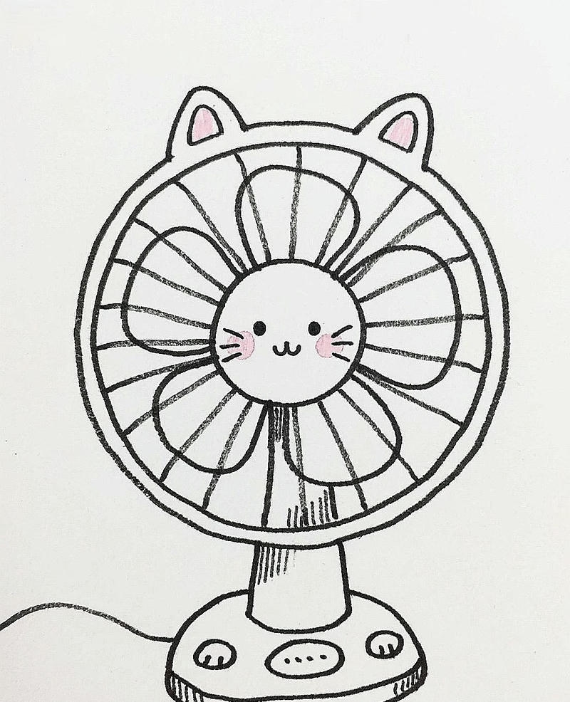 Ảnh quạt nghệ thuật tinh tế tô màu cái quạt