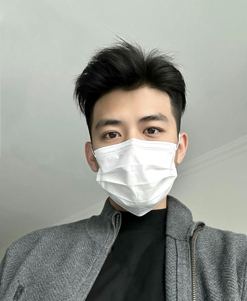 Ảnh trai đẹp đeo khẩu trang trắng trưởng thành