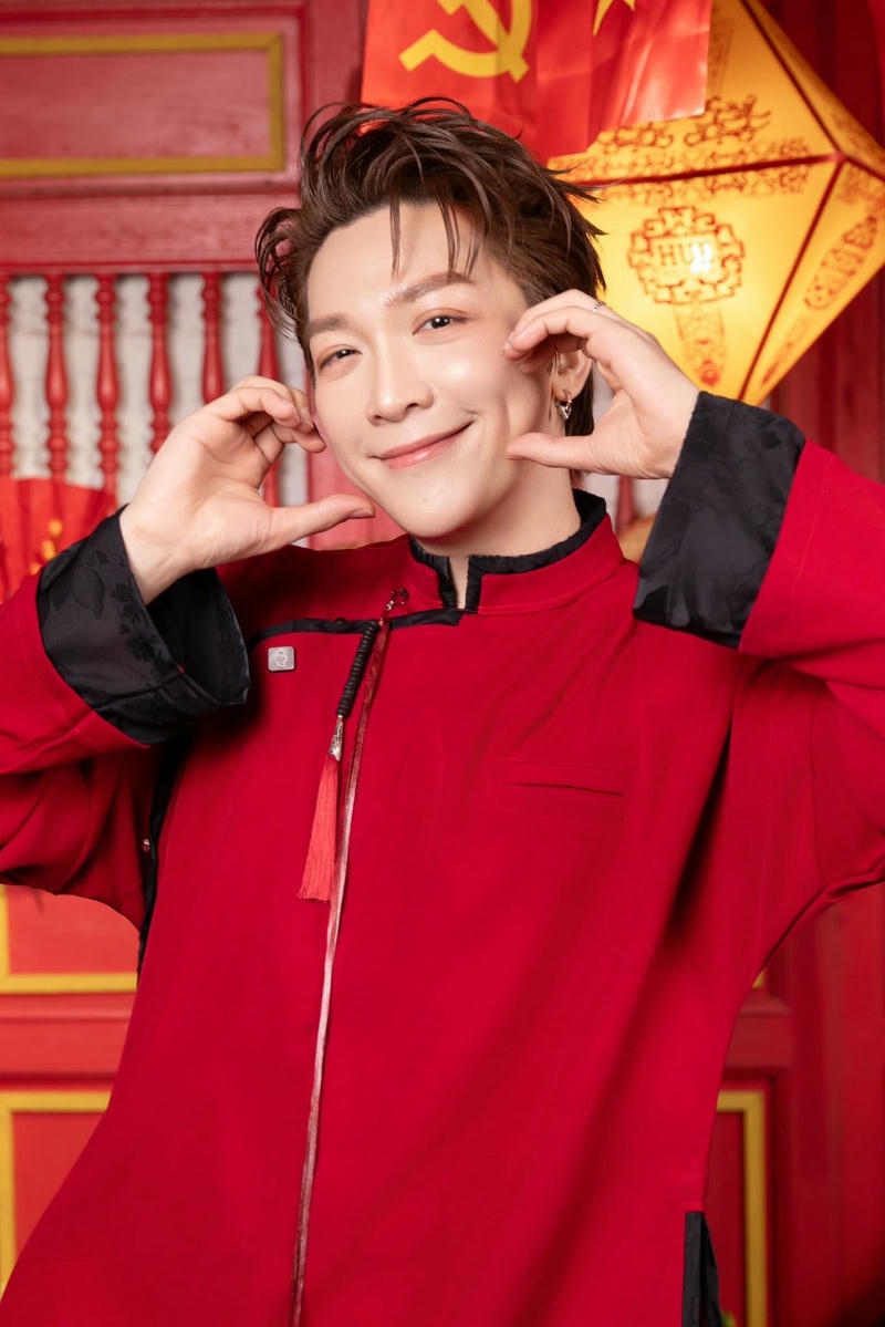 Chân dung nam ca sĩ hình nền Tăng Phúc