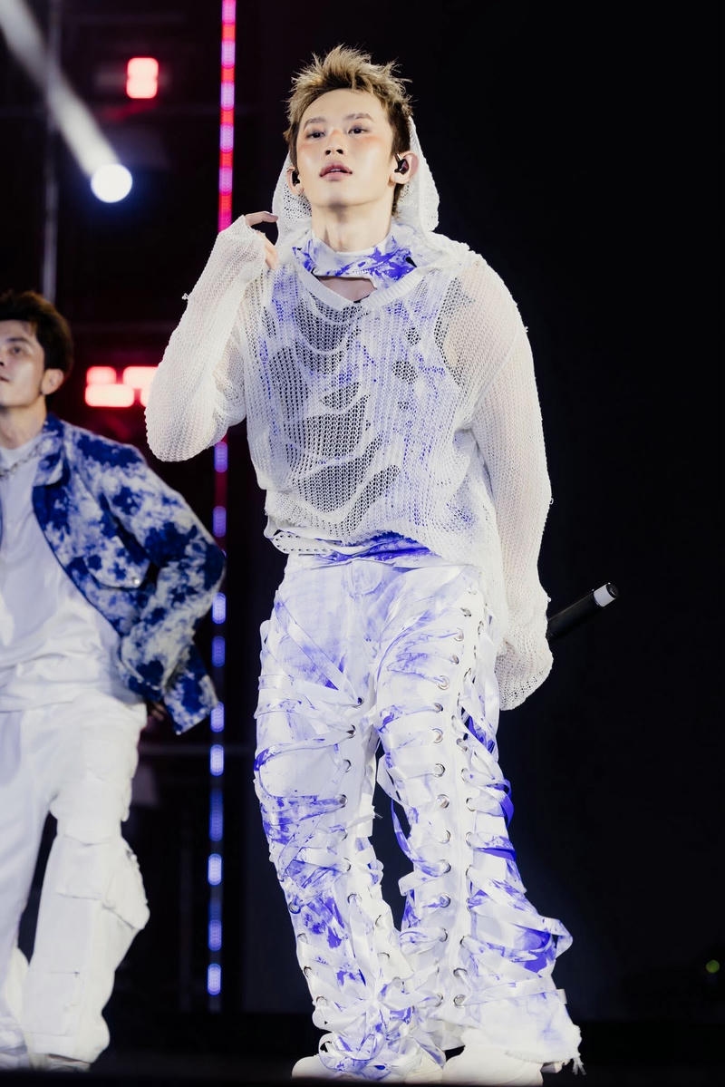 Góc chụp Kay Trần phong cách nghệ thuật đầy sáng tạo