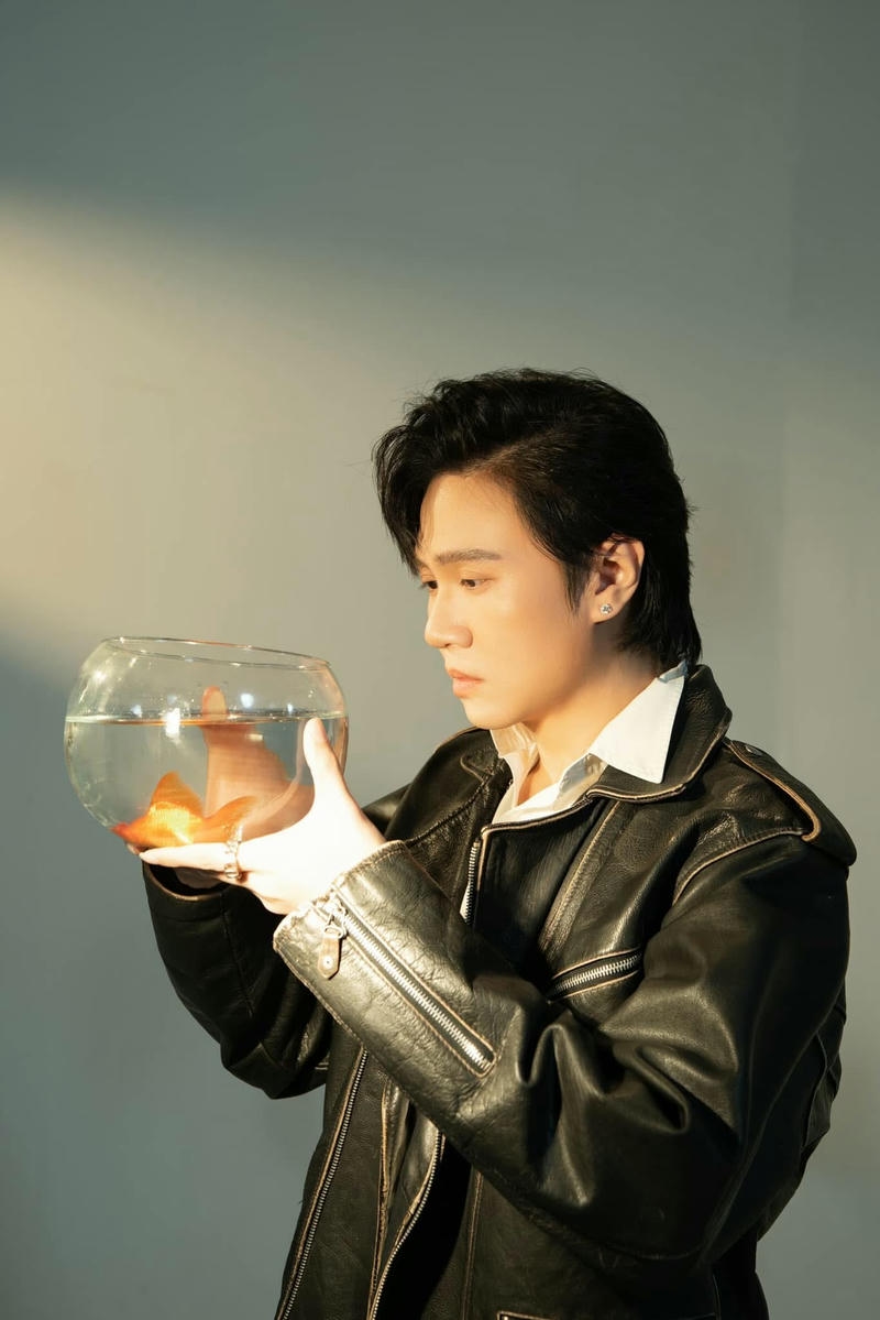 Góc chụp cá tính làm nền máy tính Vương Anh Tú